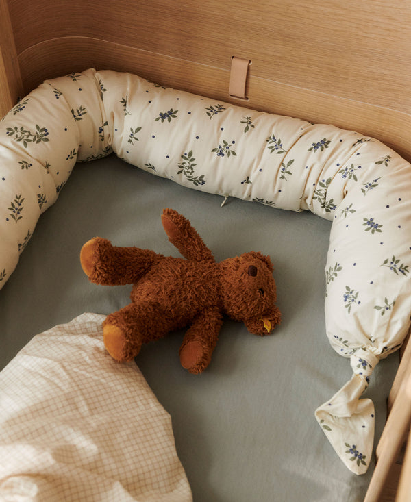 Skye Bettschlange, Blueberries